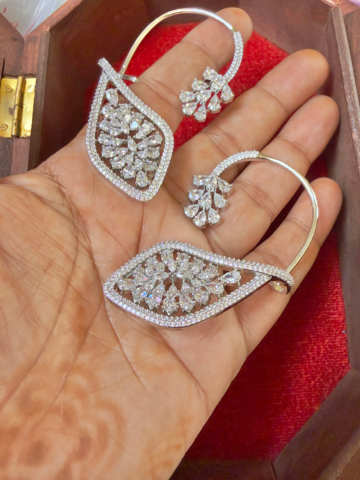Statement American Diamond Earcuff )