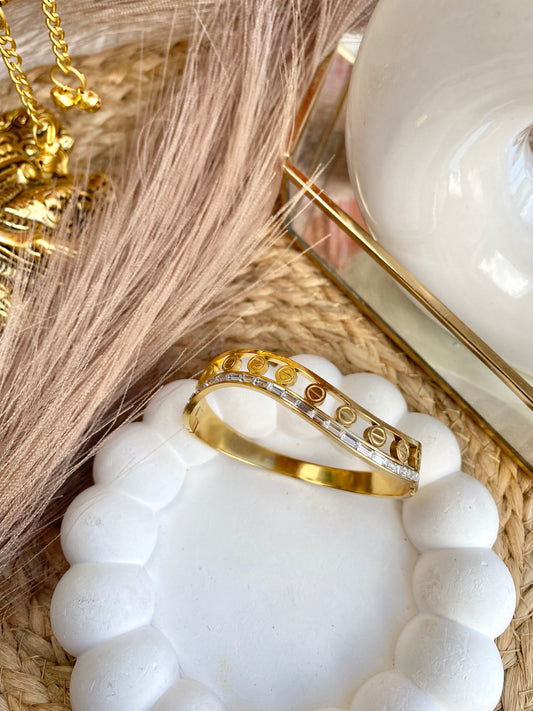 Zirconia Studded Gold Plated Anti Tarnish Bracelet