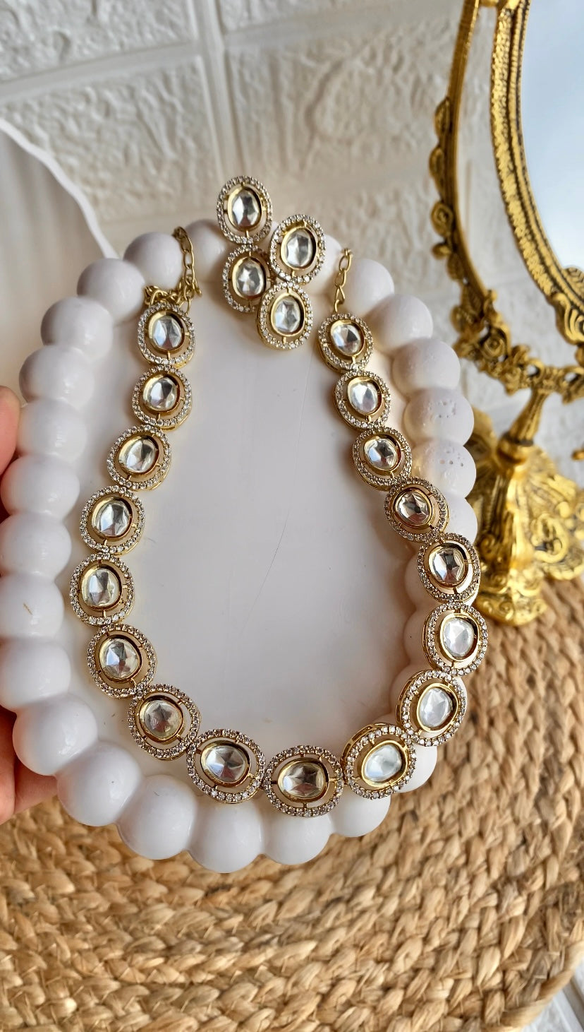 Moissanite Kundan Sleek Necklace Set