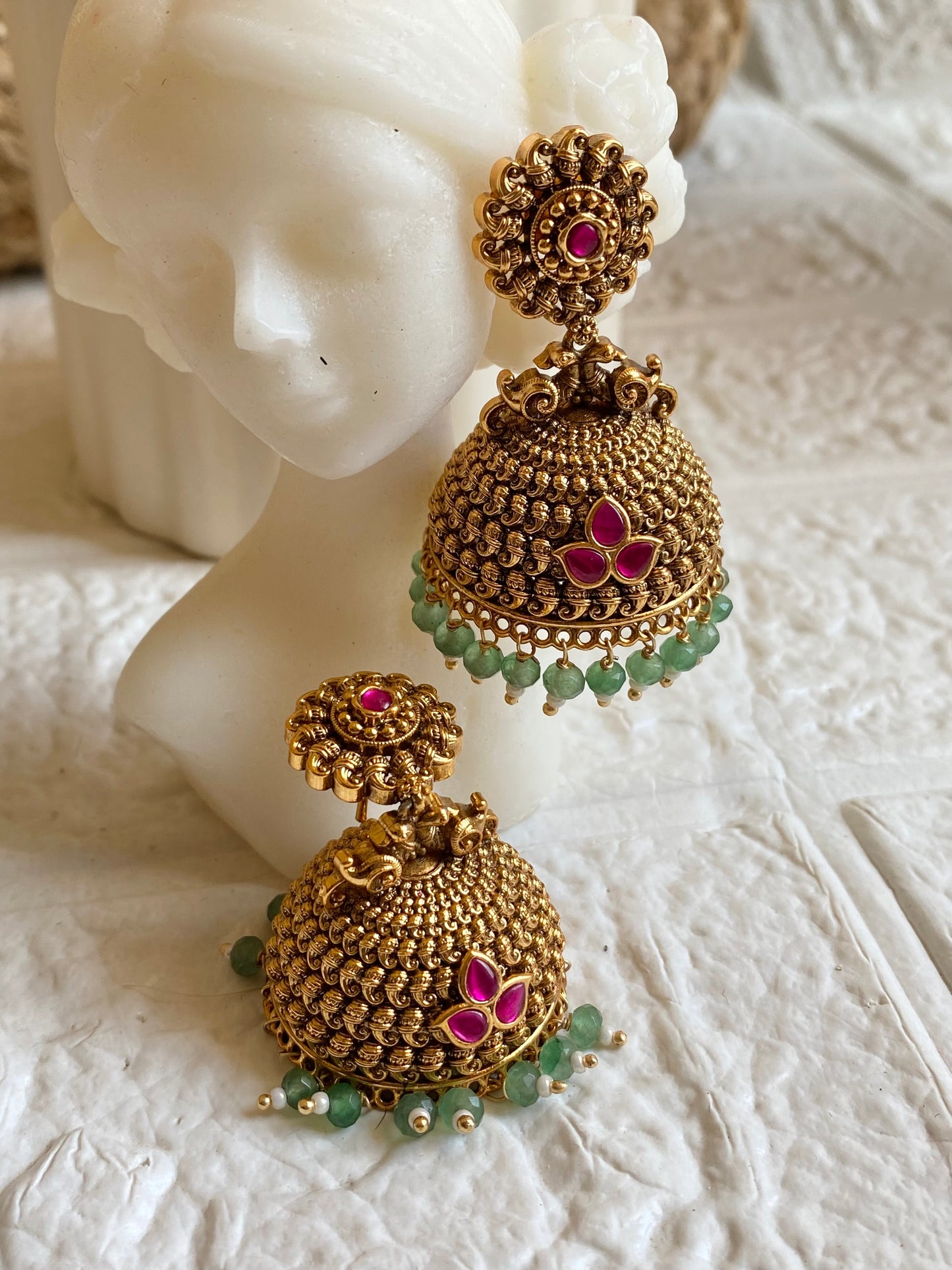 Antique Kemp Stone Jhumka