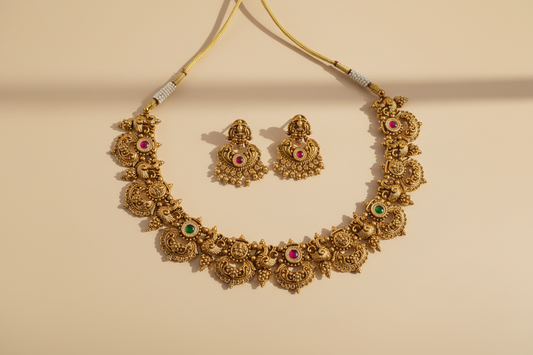 Signature Antique Stone Studded Necklace set
