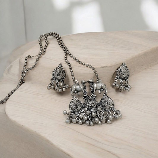 Silver Necklace Set