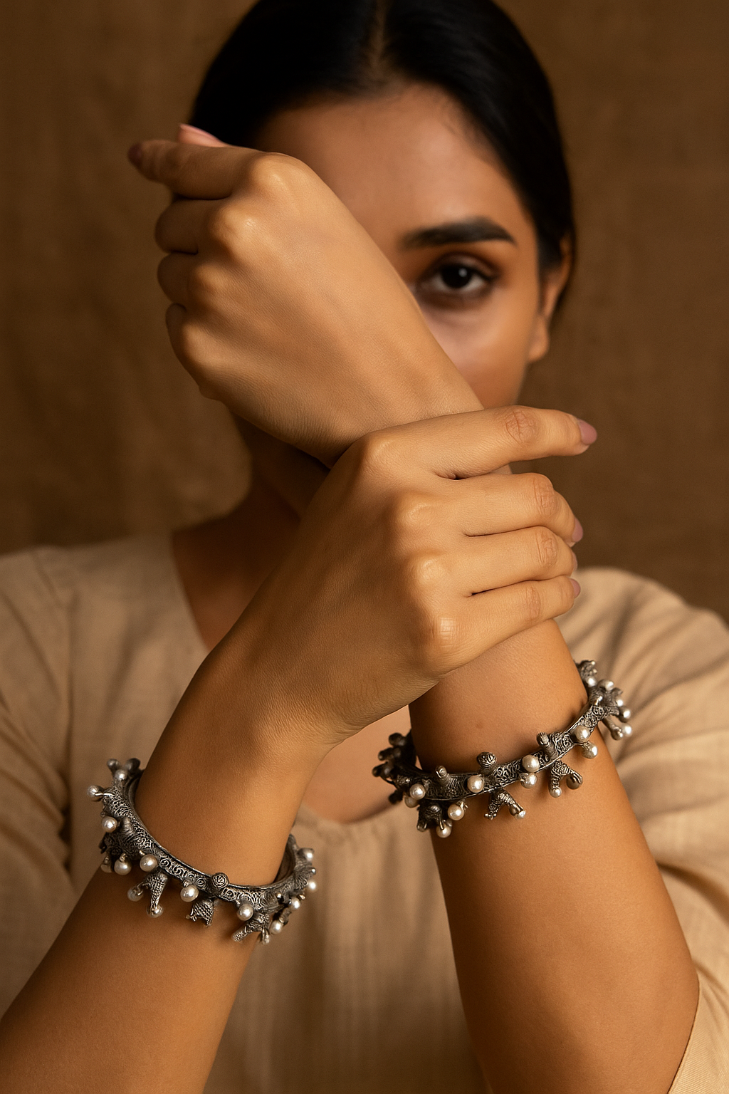 Signature Silver Pearl Lockable Bangles - Single