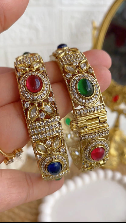 Signature Navratna Moissanite Kundan Screw Openable Bangle