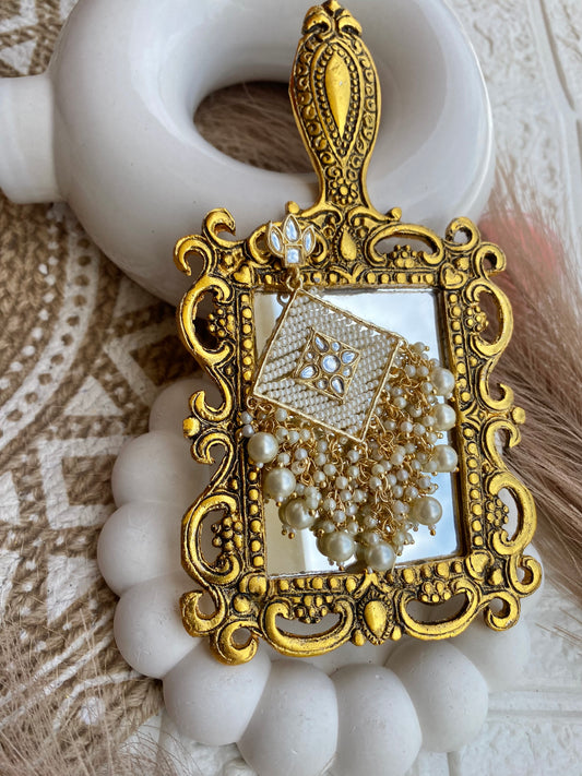 Pearl Kundan Gold-Plated Pearl Chandbali