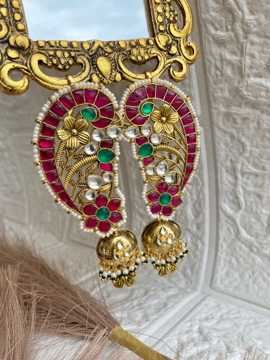 Original Statement Paachi Kundan Oversized Earcuff