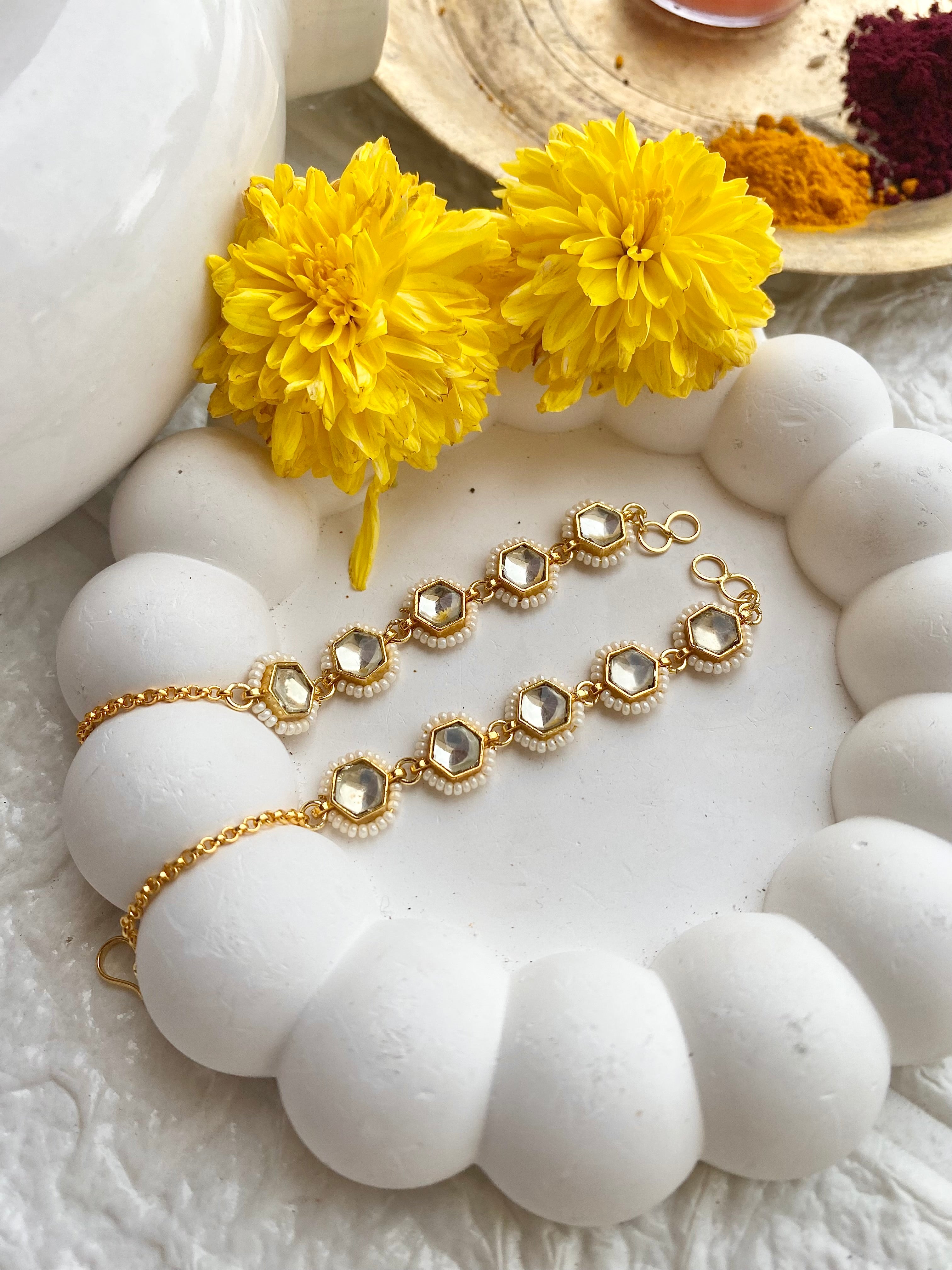 Original Paachi Kundan Signature Earchain Sahara