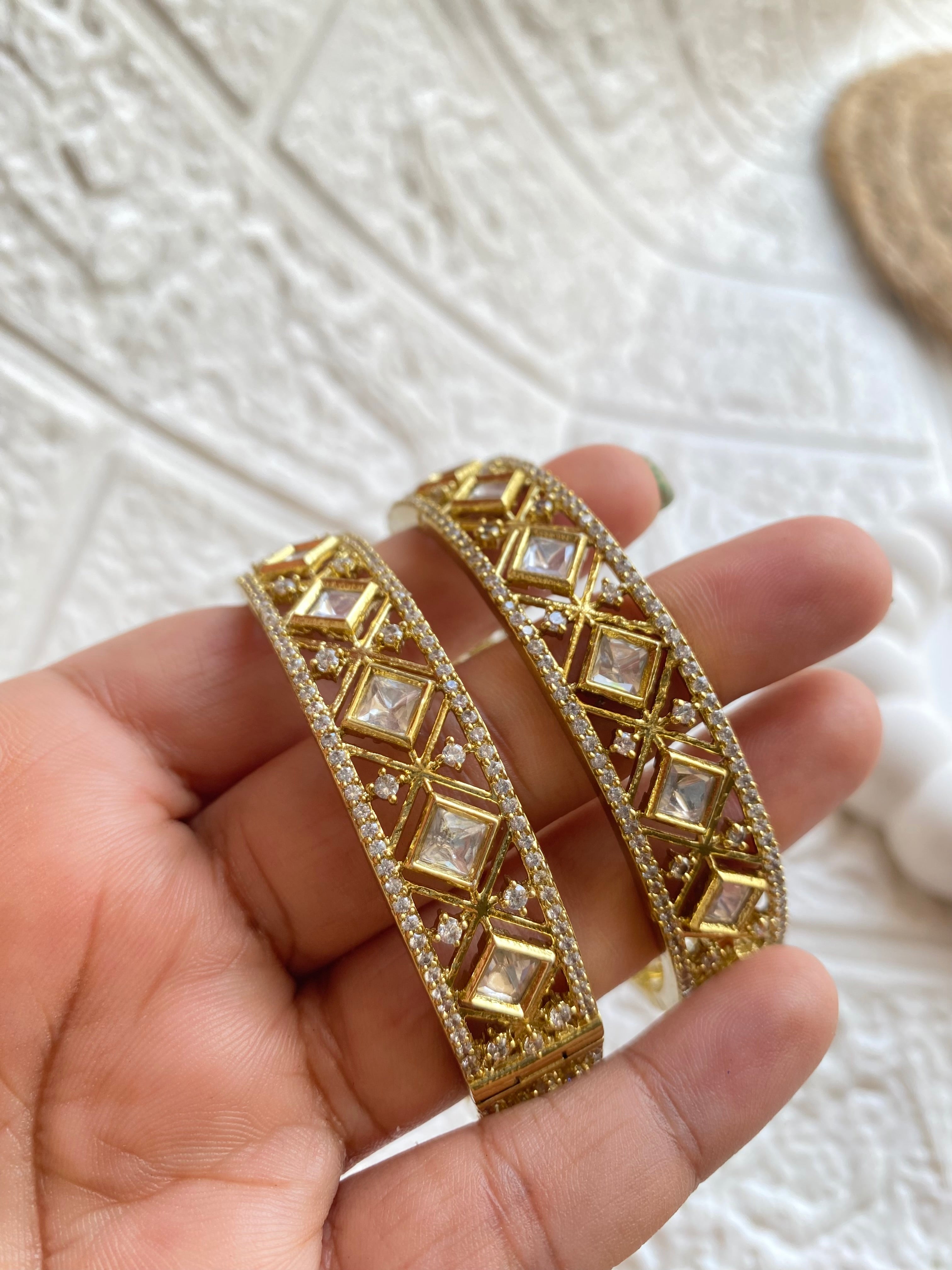 Signature Moissanite Kundan Openable Bangles