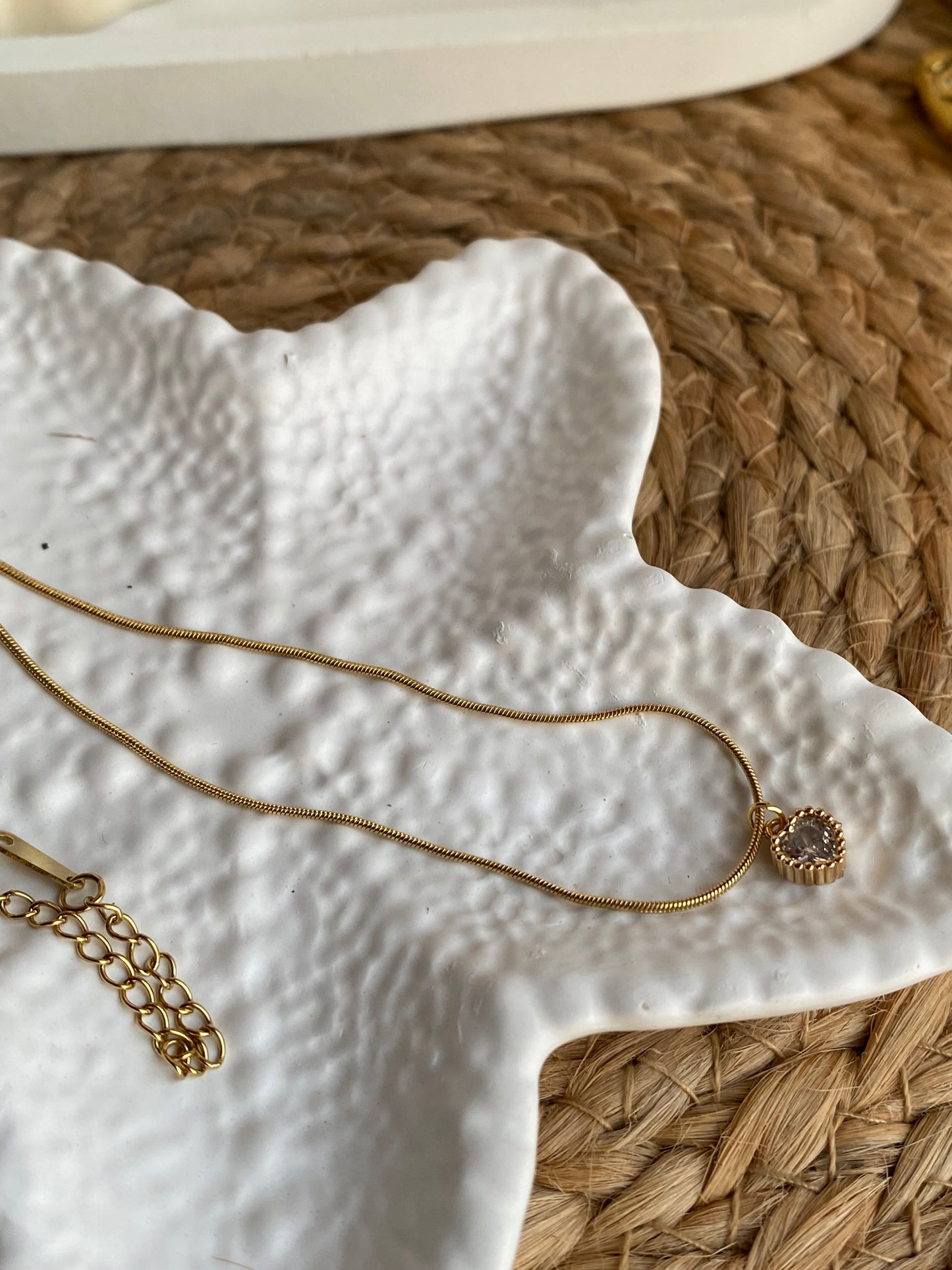 Stone Heart Minimal Pendant Chain