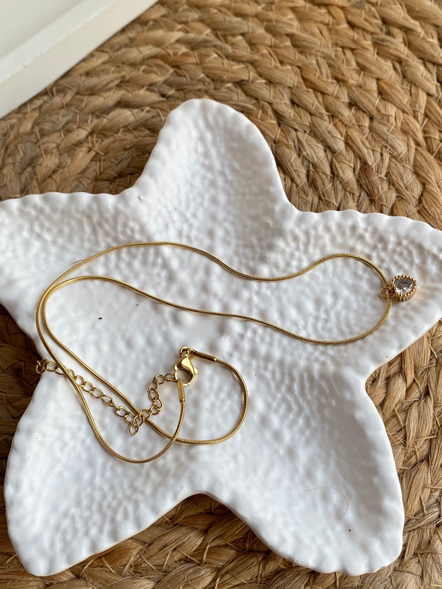 Stone Heart Minimal Pendant Chain
