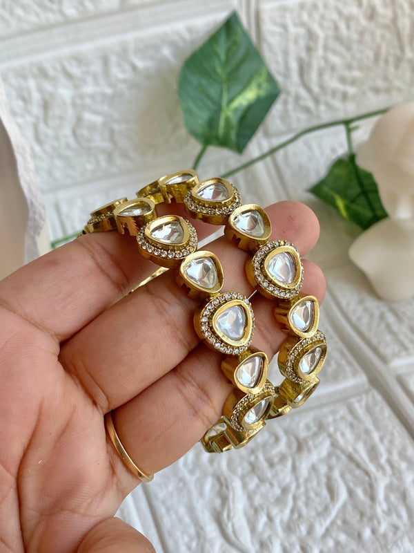 Royal Kundan  Moissanite Lockable Bangle - Single
