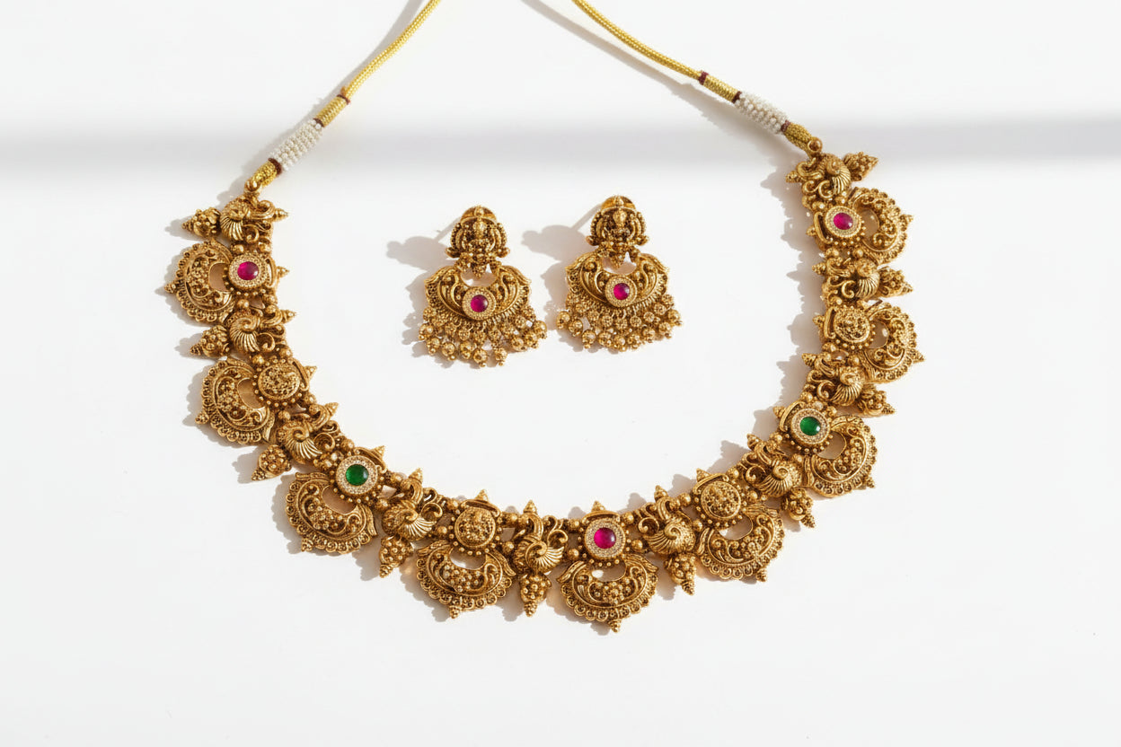 Signature Antique Stone Studded Necklace set