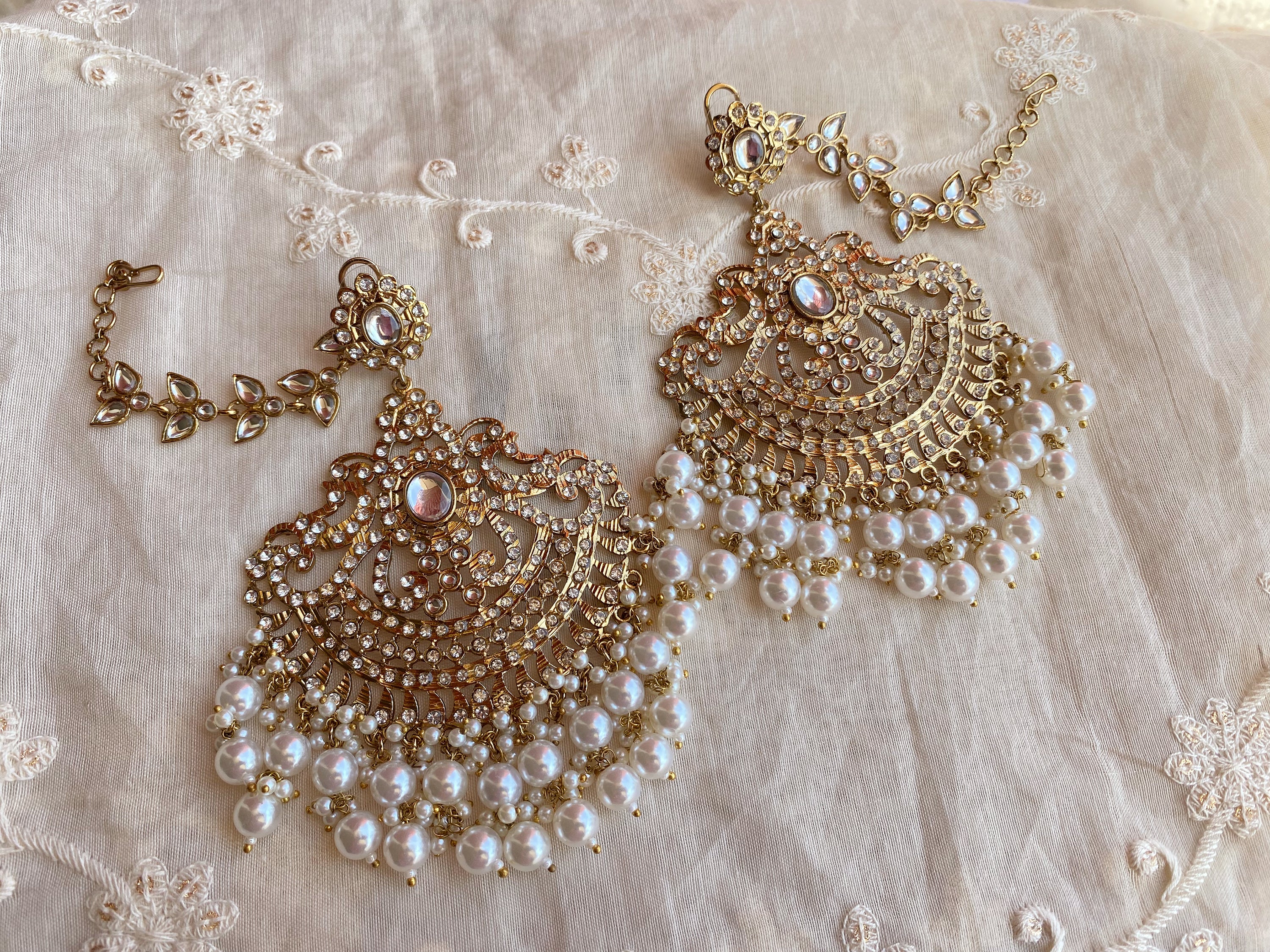 Statement "Bahaara" Oversized Chandbali with Kundan Earchain Sahara