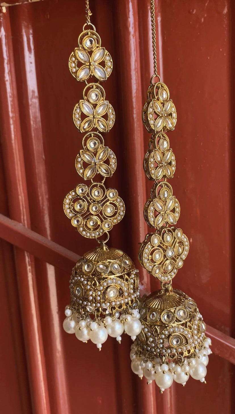 Statement "JUGNOO" Jhumka with Kundan Earchain Sahara