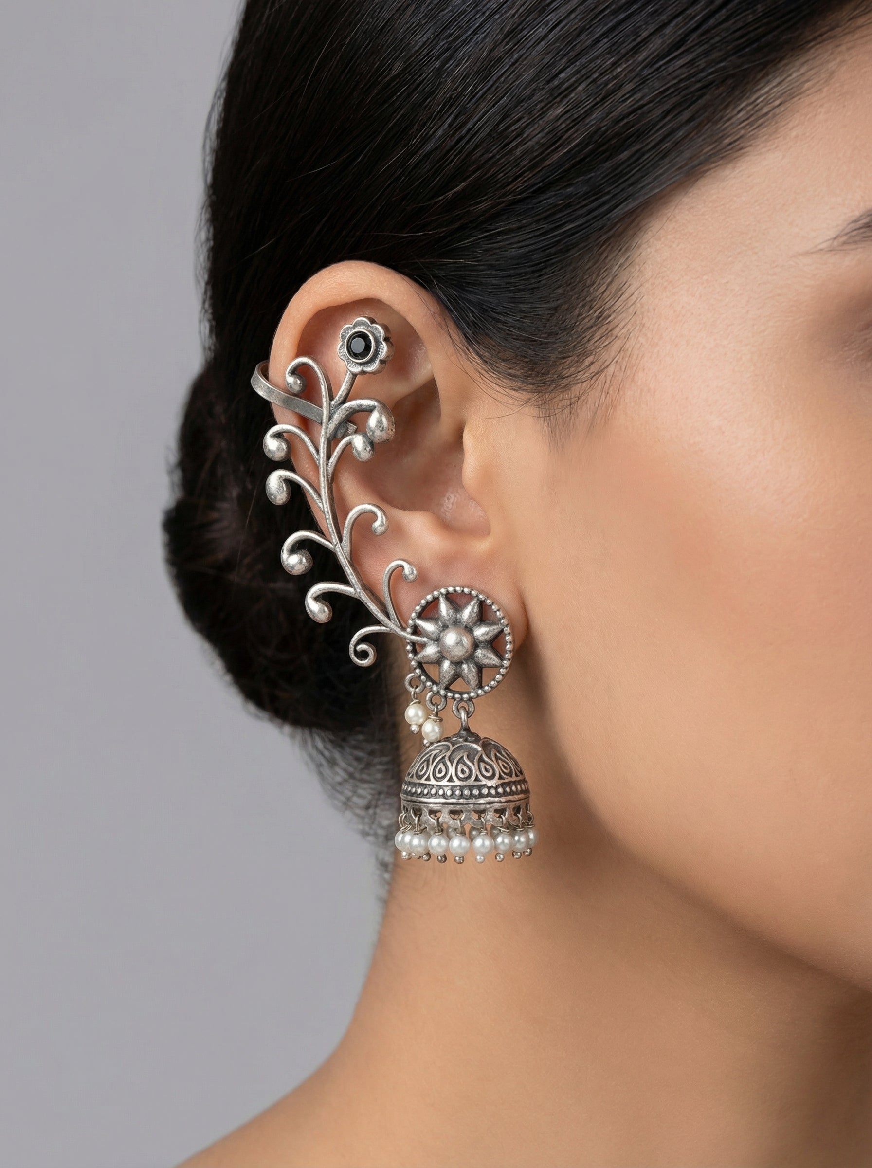 Silver Earcuff Jhumka - [generated by Eldor AI]
