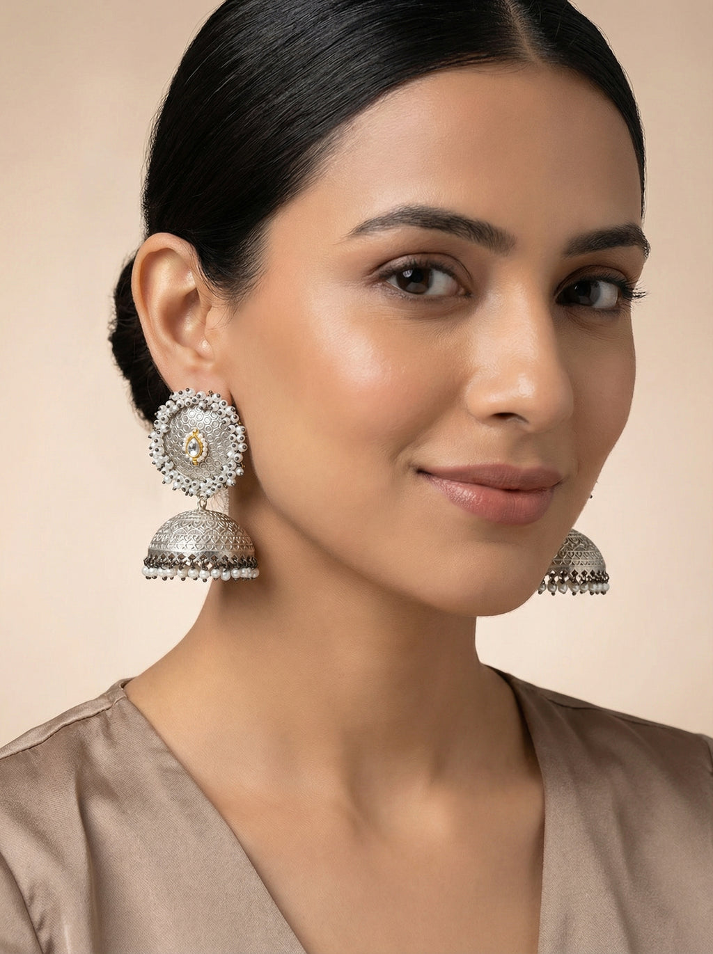 Gulzar Kundan Pearl Handcrafted Jhumka - [generated by Eldor AI]