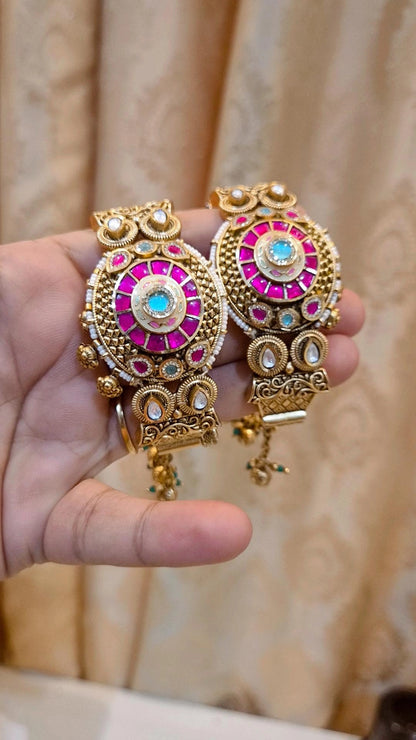 Signature Rajwadi Heritage Designer Screw Openable Kadda - Pair )