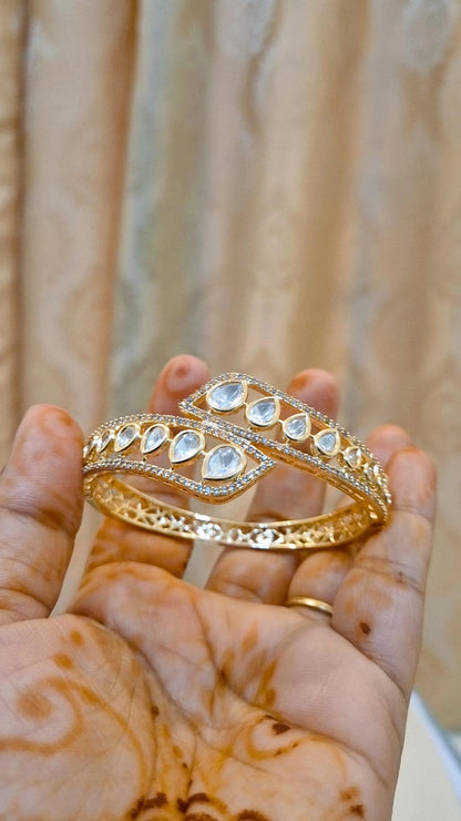 Moissanite Screw openable Free Size Bracelet )