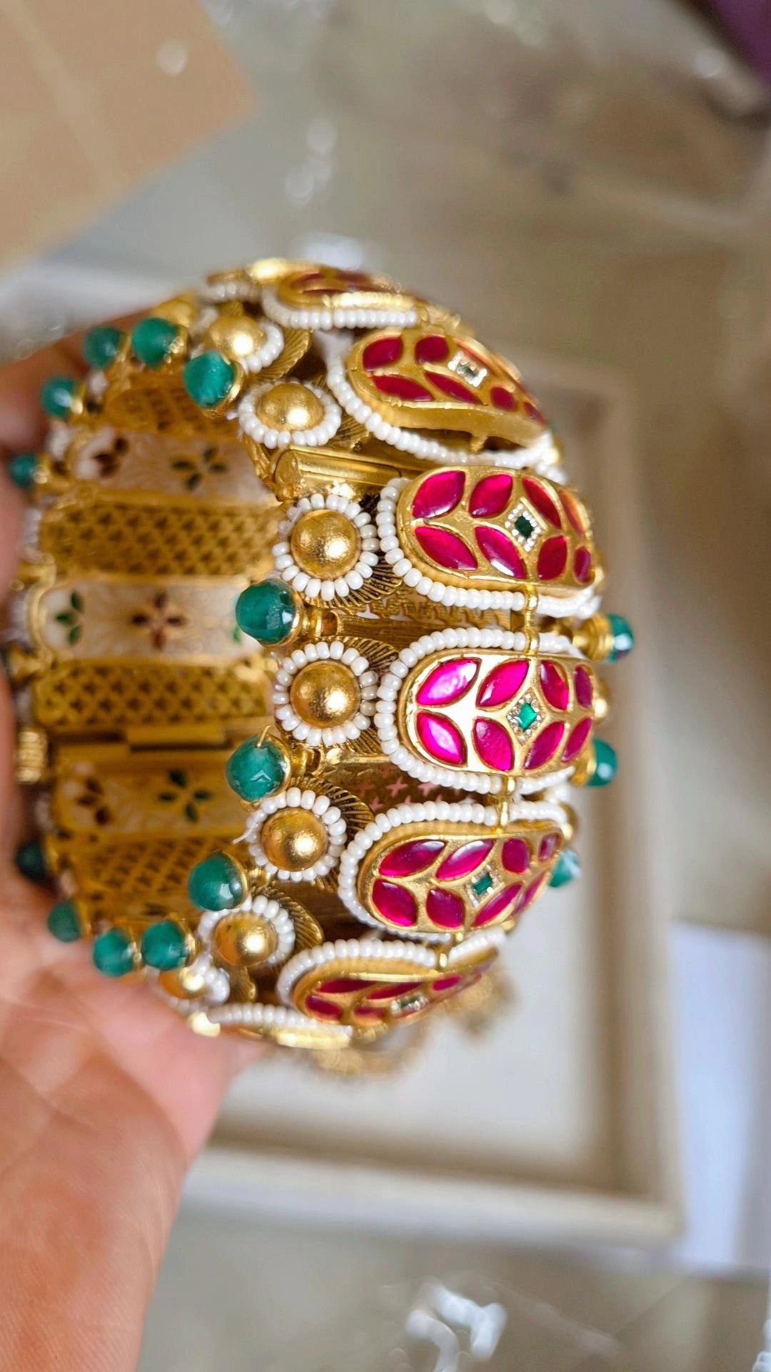 The Maharani Rajwadi Heritage  Screw Openable Kadda
