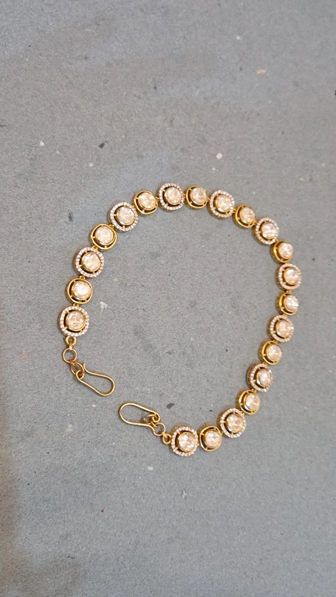 Signature Polki Moissanite Sleek Mathapatti Hair Jewellery