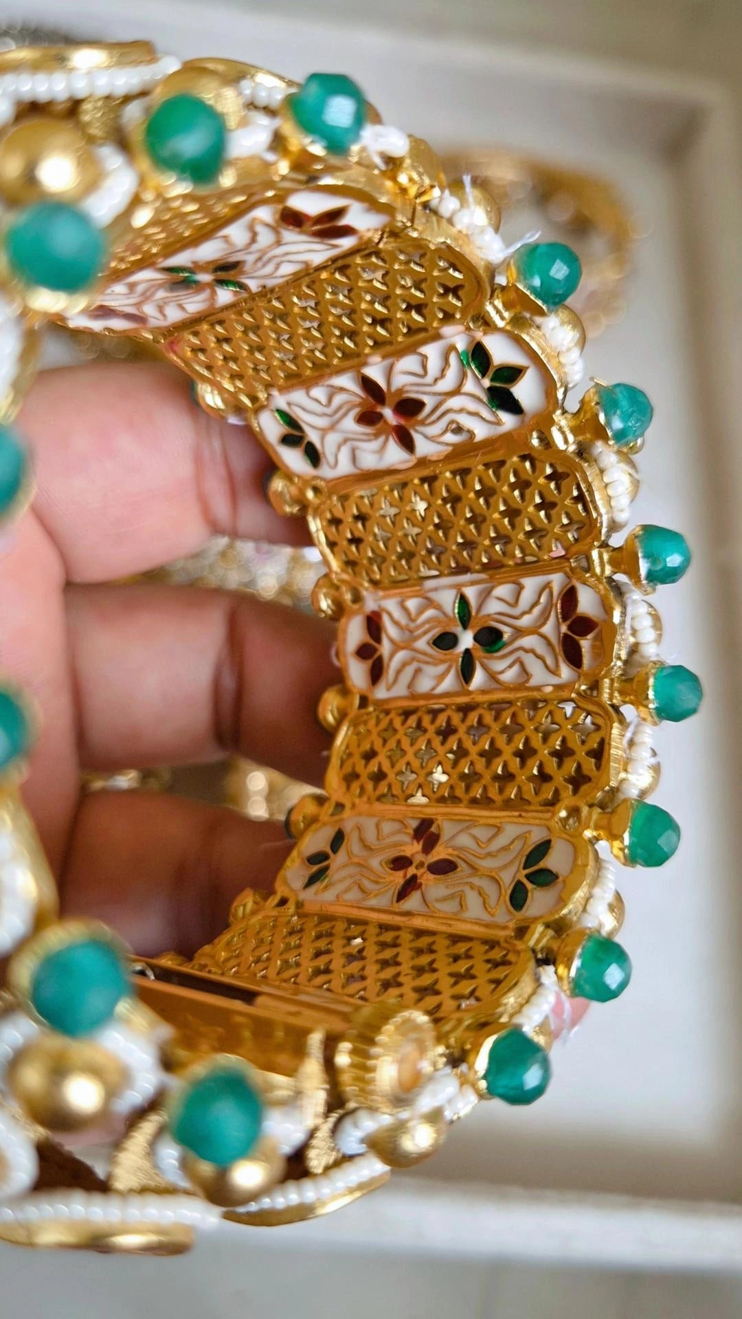 The Maharani Rajwadi Heritage  Screw Openable Kadda