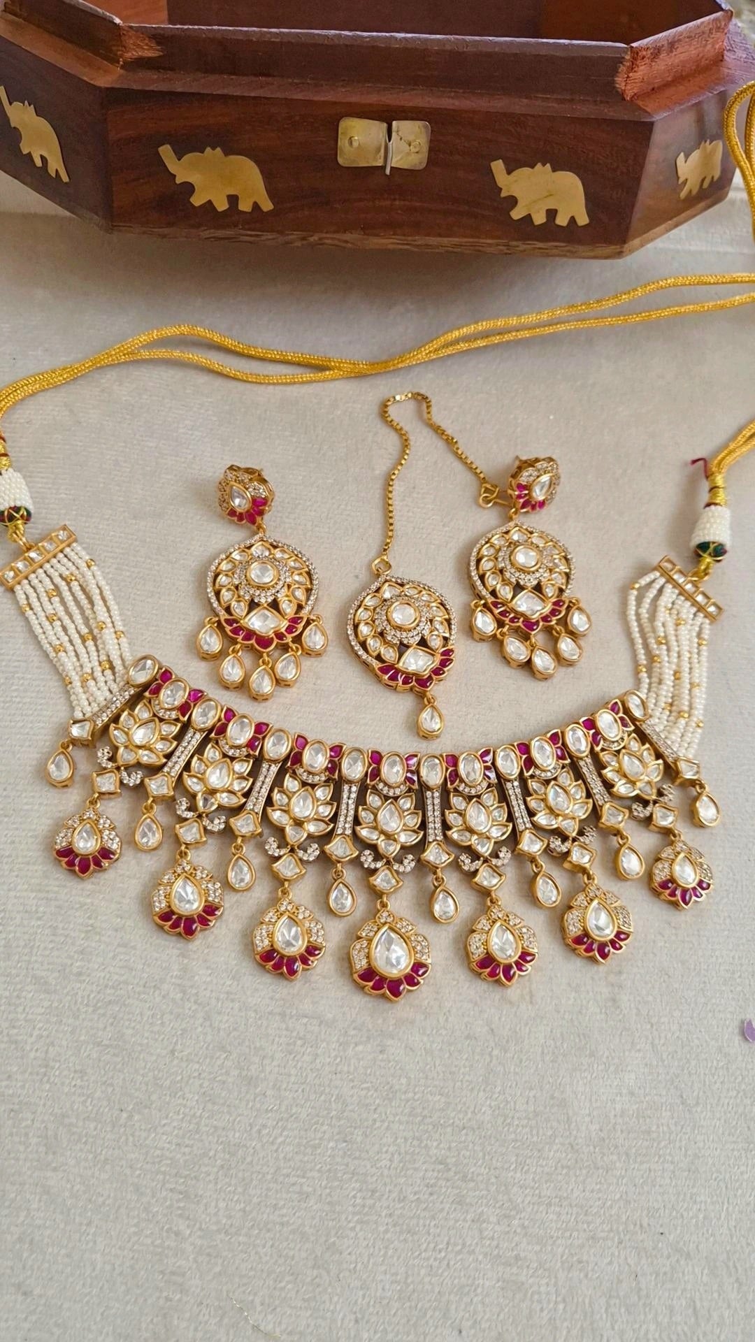 Kanya Statement Moissanite Polki Pearl Choker Styles Necklace Earrings Maangtikka Set